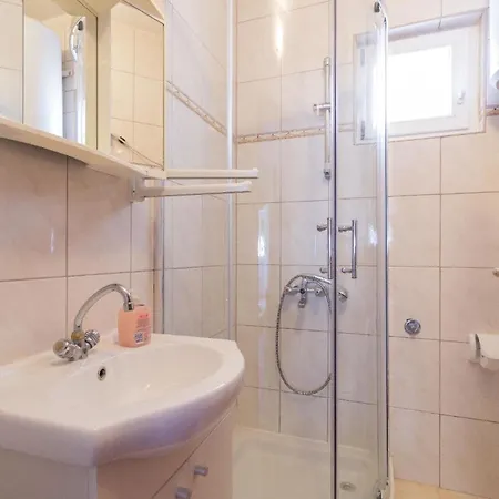 Apartmán Ferienwohnung Fuer 5 Personen Ca 68 Qm In Privlaka, Dalmatien Norddalmatien *